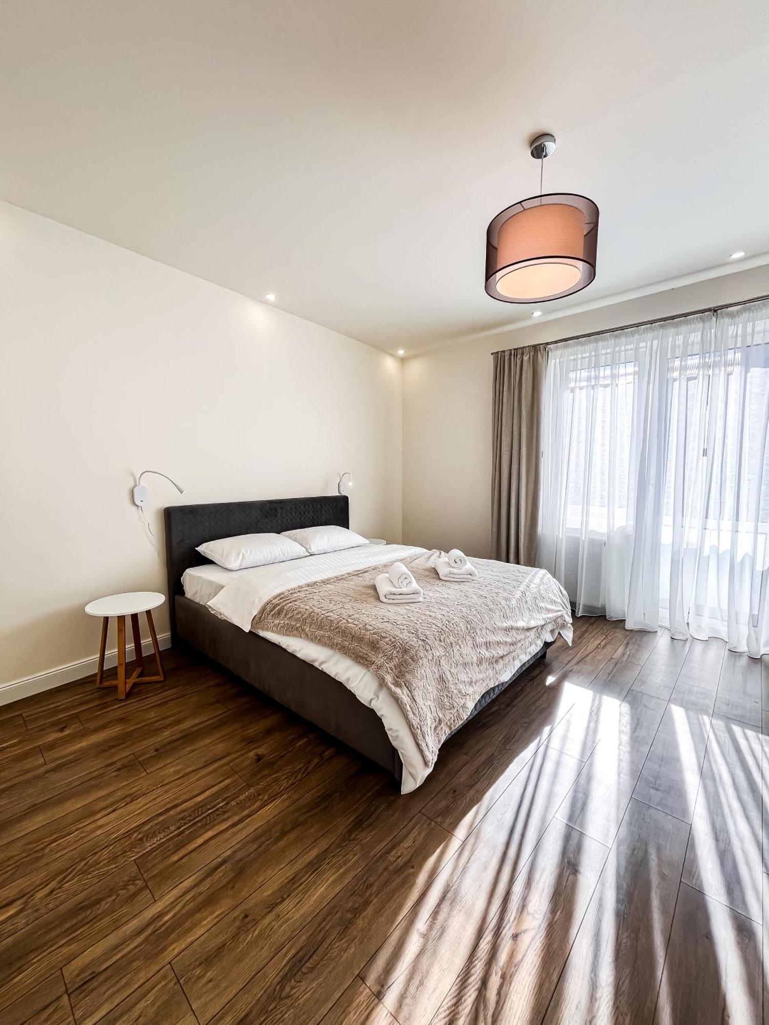 La Teatru - 2Bd Apartment Near Theatre And Old Town براشوف المظهر الخارجي الصورة