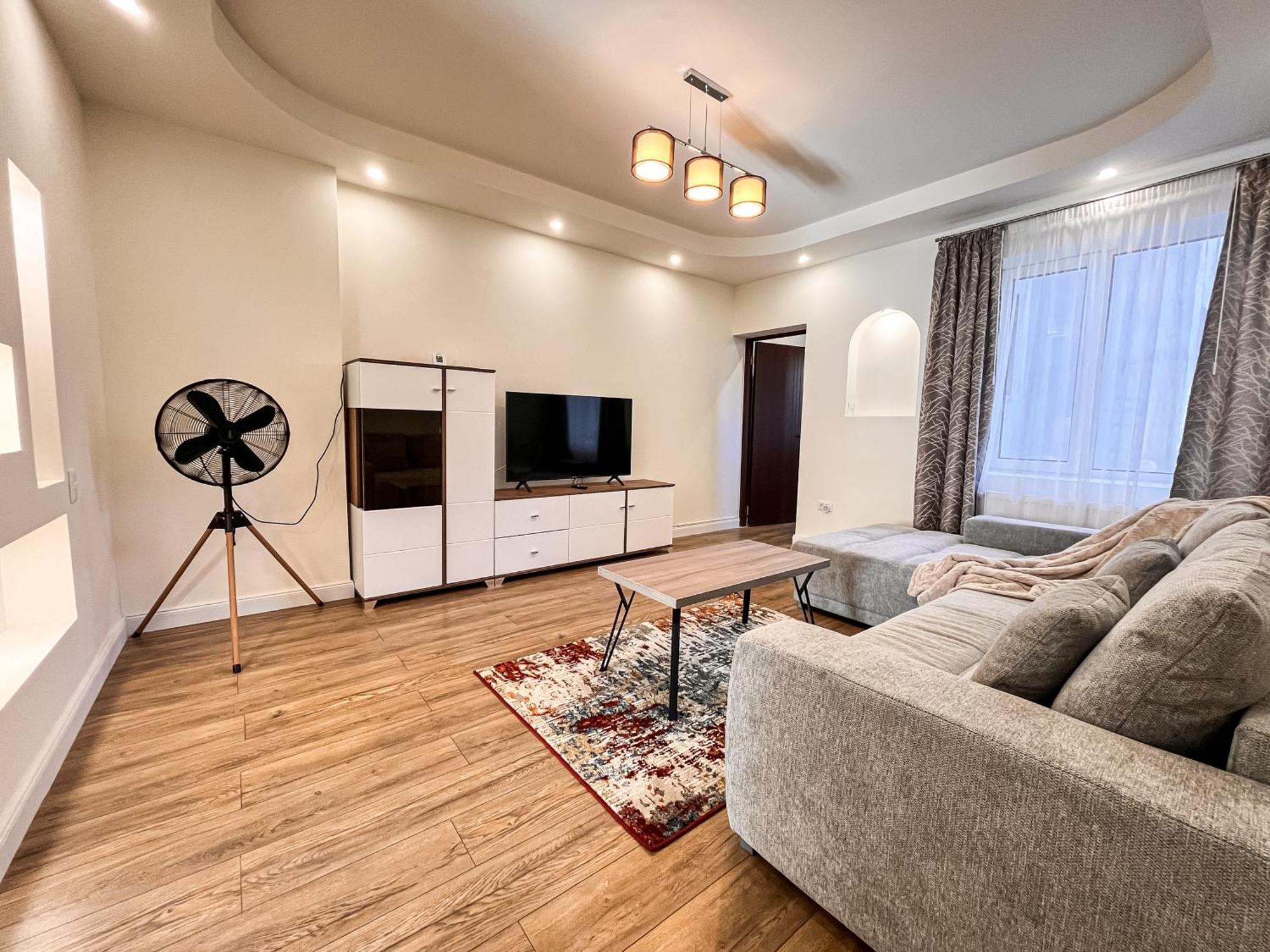 La Teatru - 2Bd Apartment Near Theatre And Old Town براشوف المظهر الخارجي الصورة