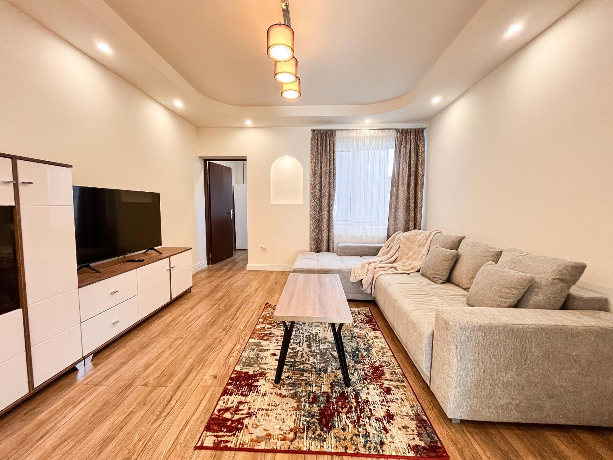 La Teatru - 2Bd Apartment Near Theatre And Old Town براشوف المظهر الخارجي الصورة